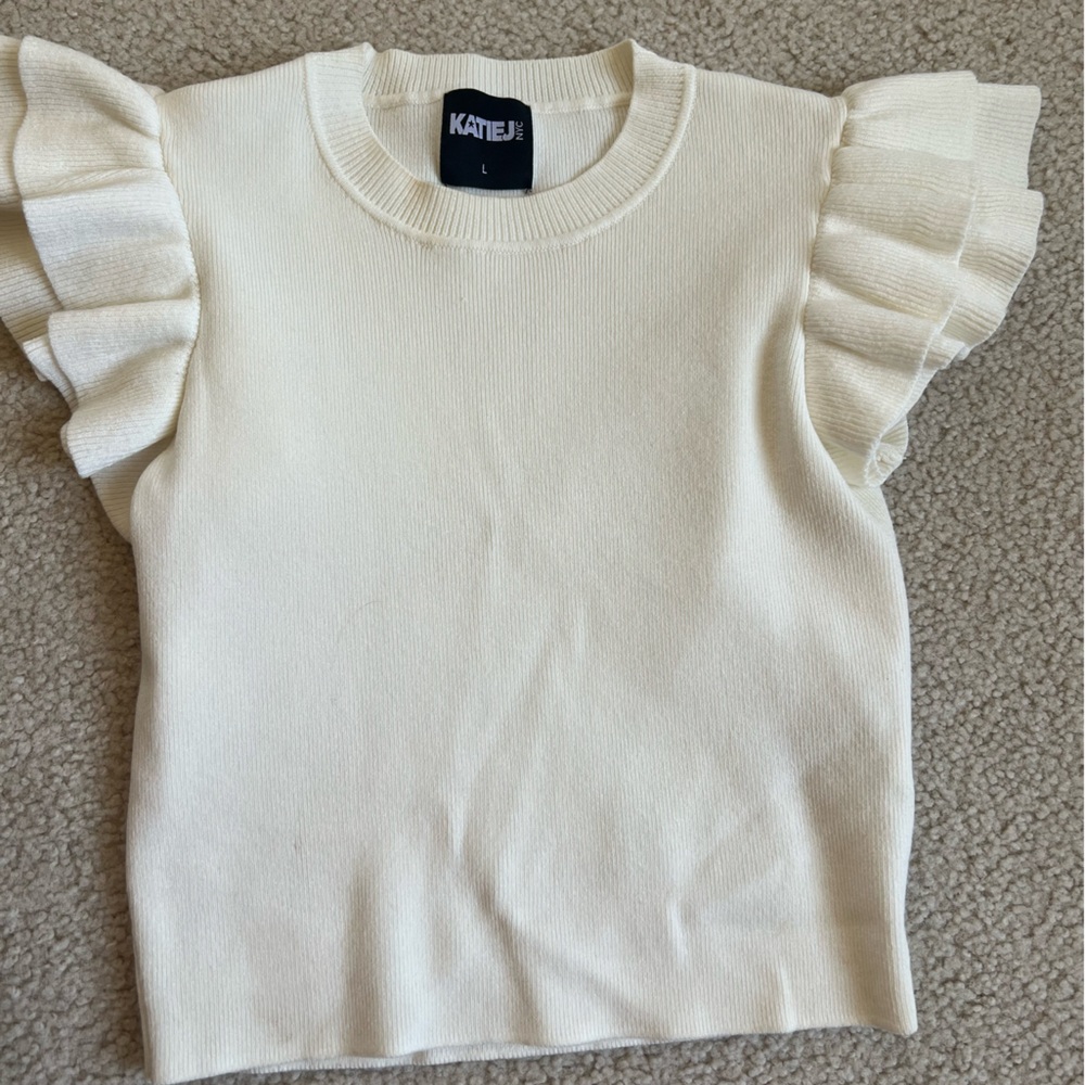 Katie J NYC ruffle sleeve knit top size L